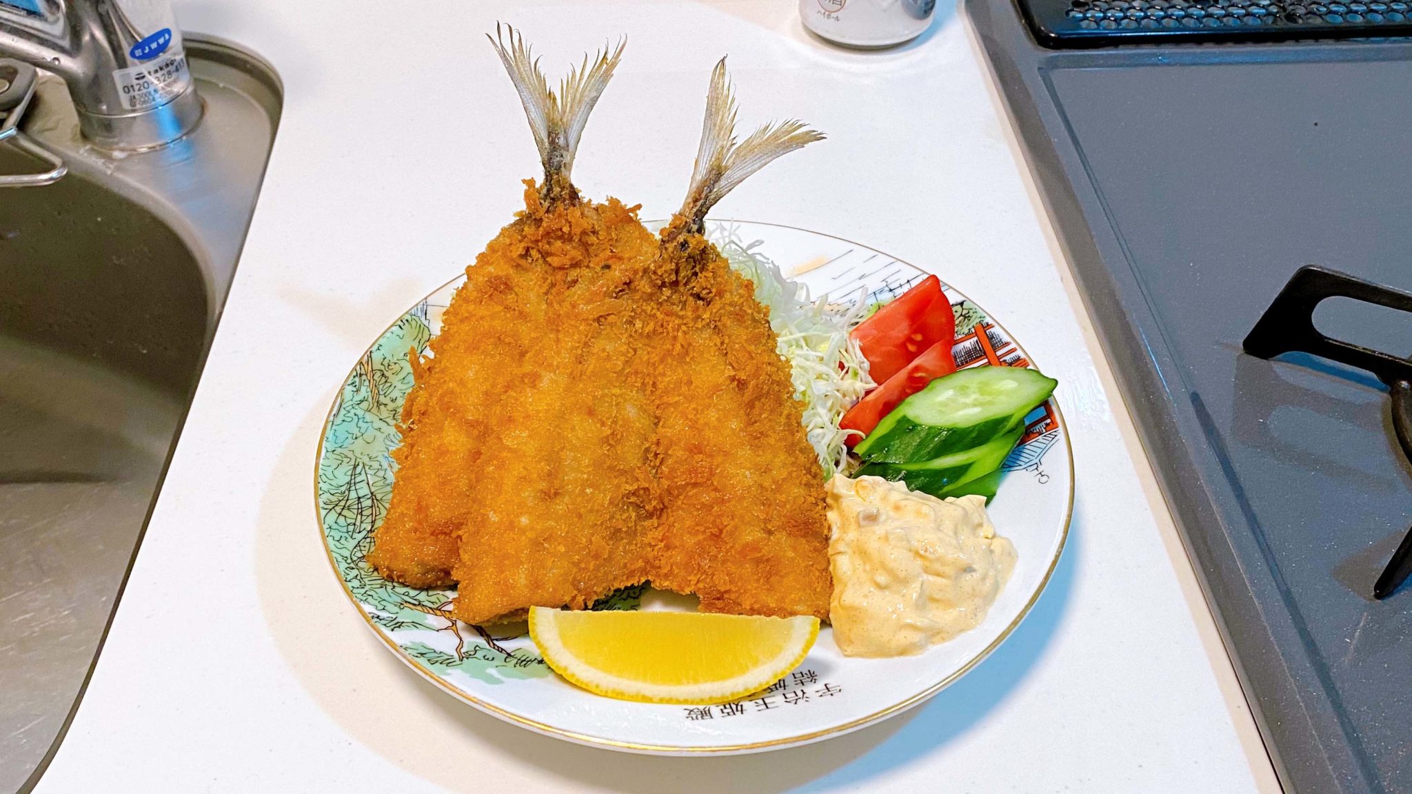 衣サクッ身フワッ！骨無しアジフライの作り方【自家製タルタルソースも】 | 同情するなら酒 …